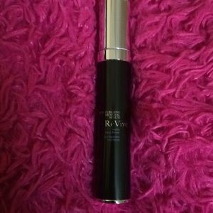 ReVive Moisturizing Renewal Serum